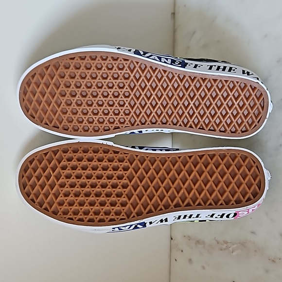 VANS: NWT Lady Vans lime green sneakers - Picture 7 of 8